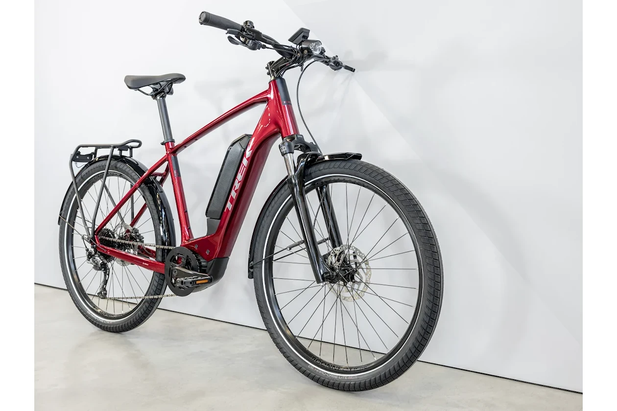 Trek Marlin+ 6  Dnister Black