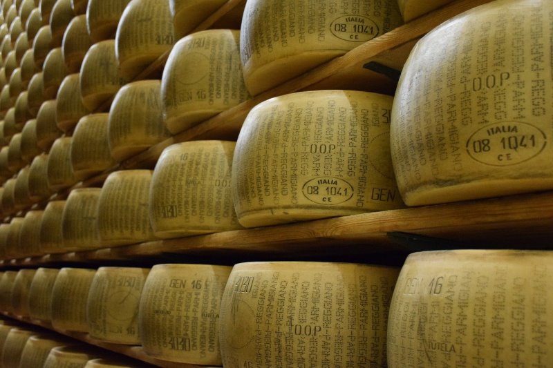 Forme di Parmigiano Reggiano