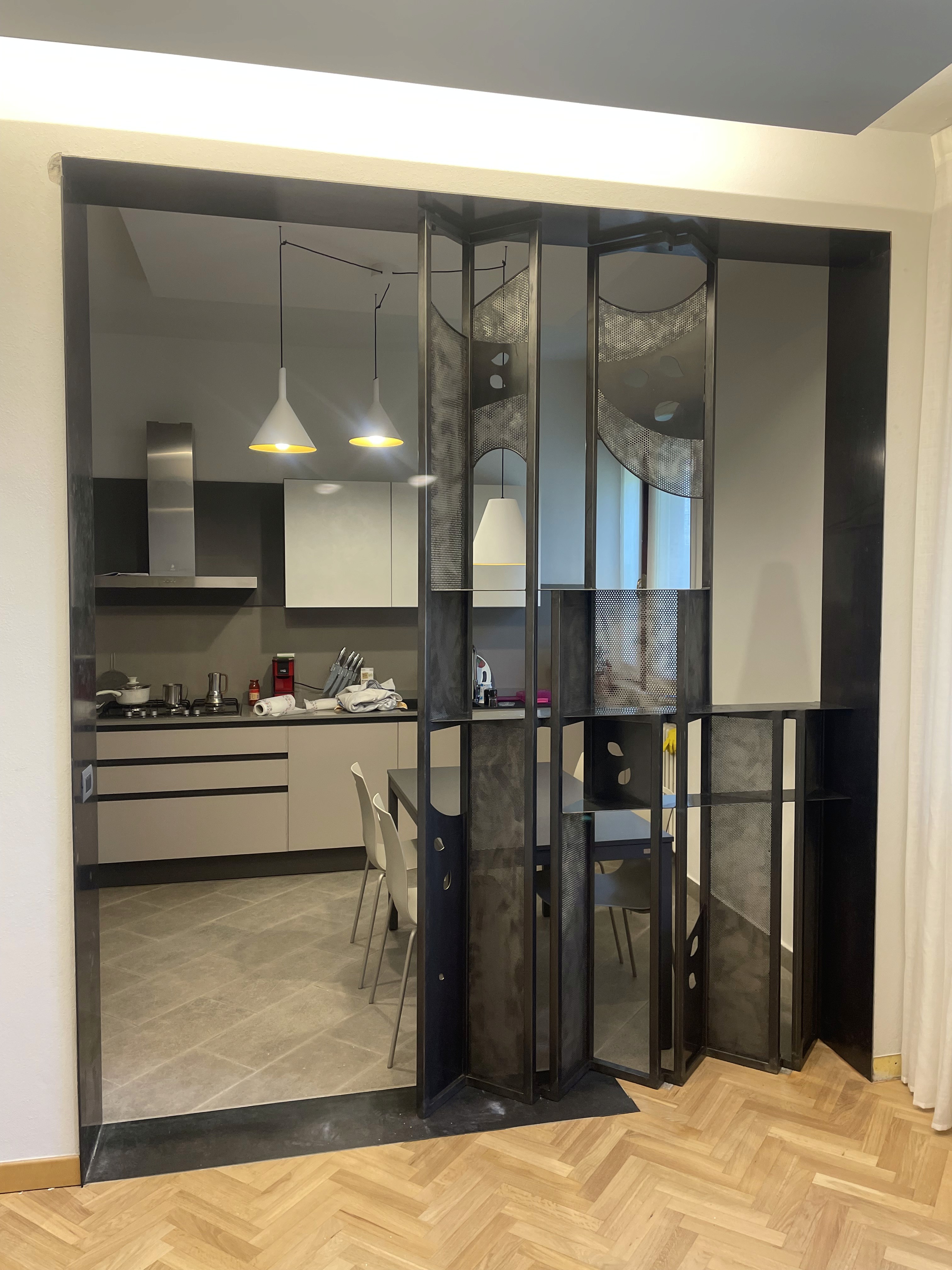 Soluzione in metallo per una casa privata