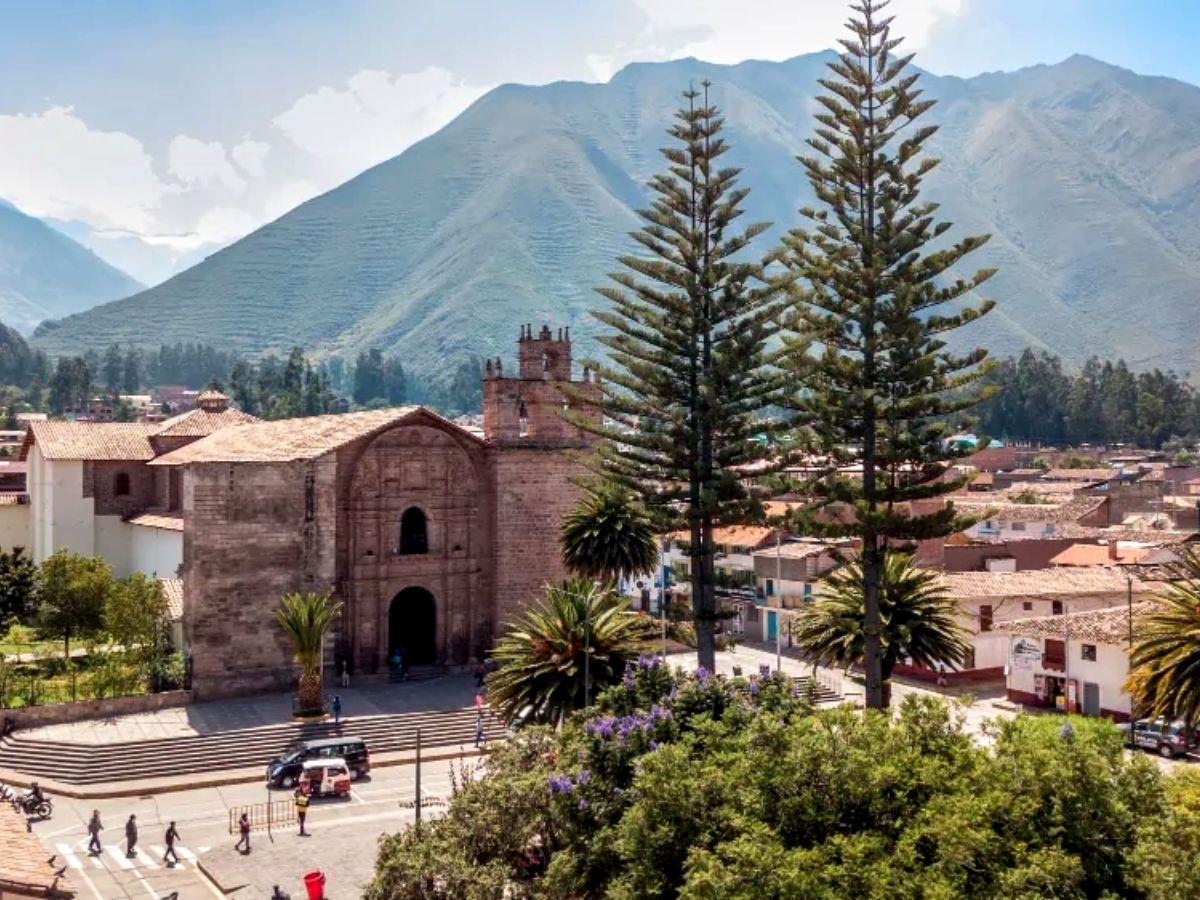 Urubamba town center