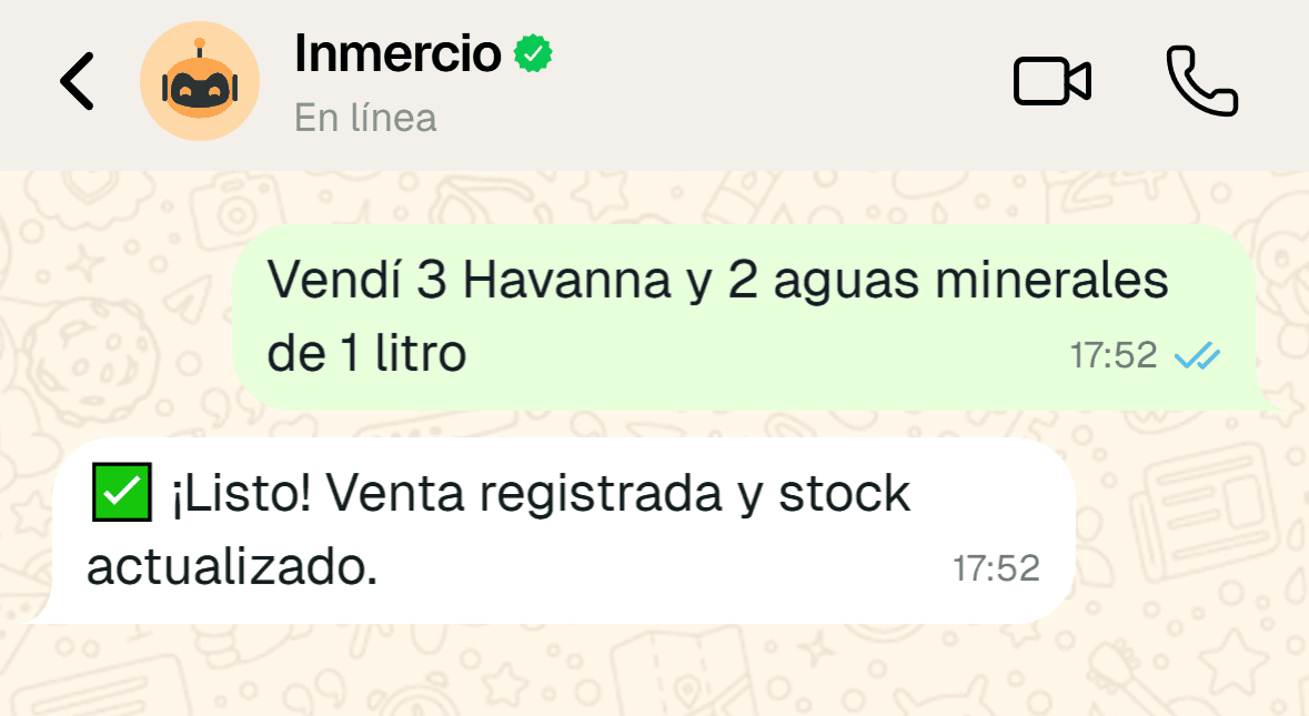 Chat de WhatsApp con Inmercio registrando automáticamente una venta de Havanna y agua mineral