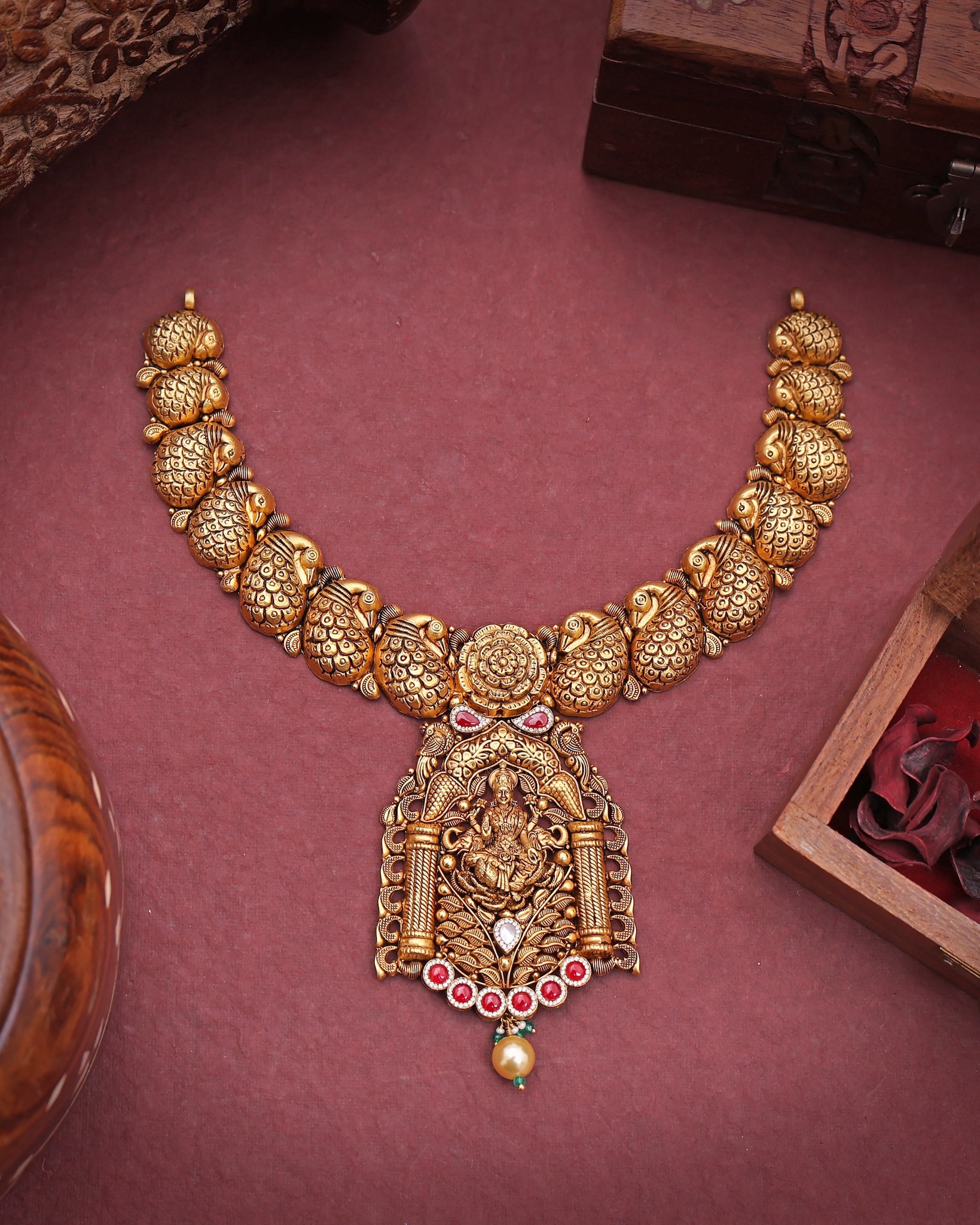 Exquisite handcrafted jewellery by Jora, blending timeless craftsmanship with modern elegance
