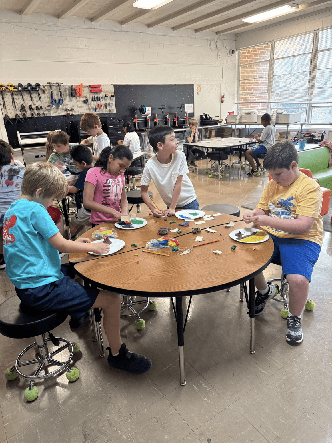 Students working a project at Alpine Crest Elementary School.