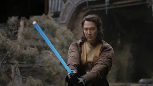 Master Sol holding a lightsaber in front of him before visual effects are added