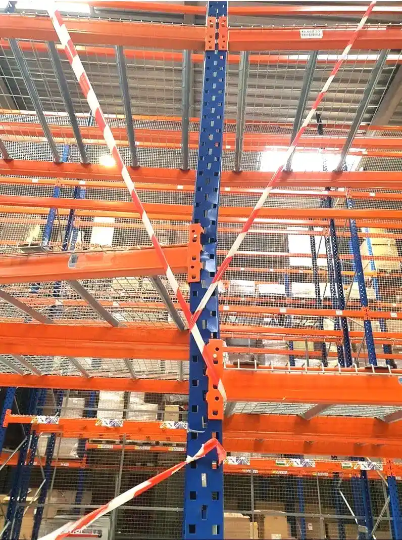 Démontage de rayonnage