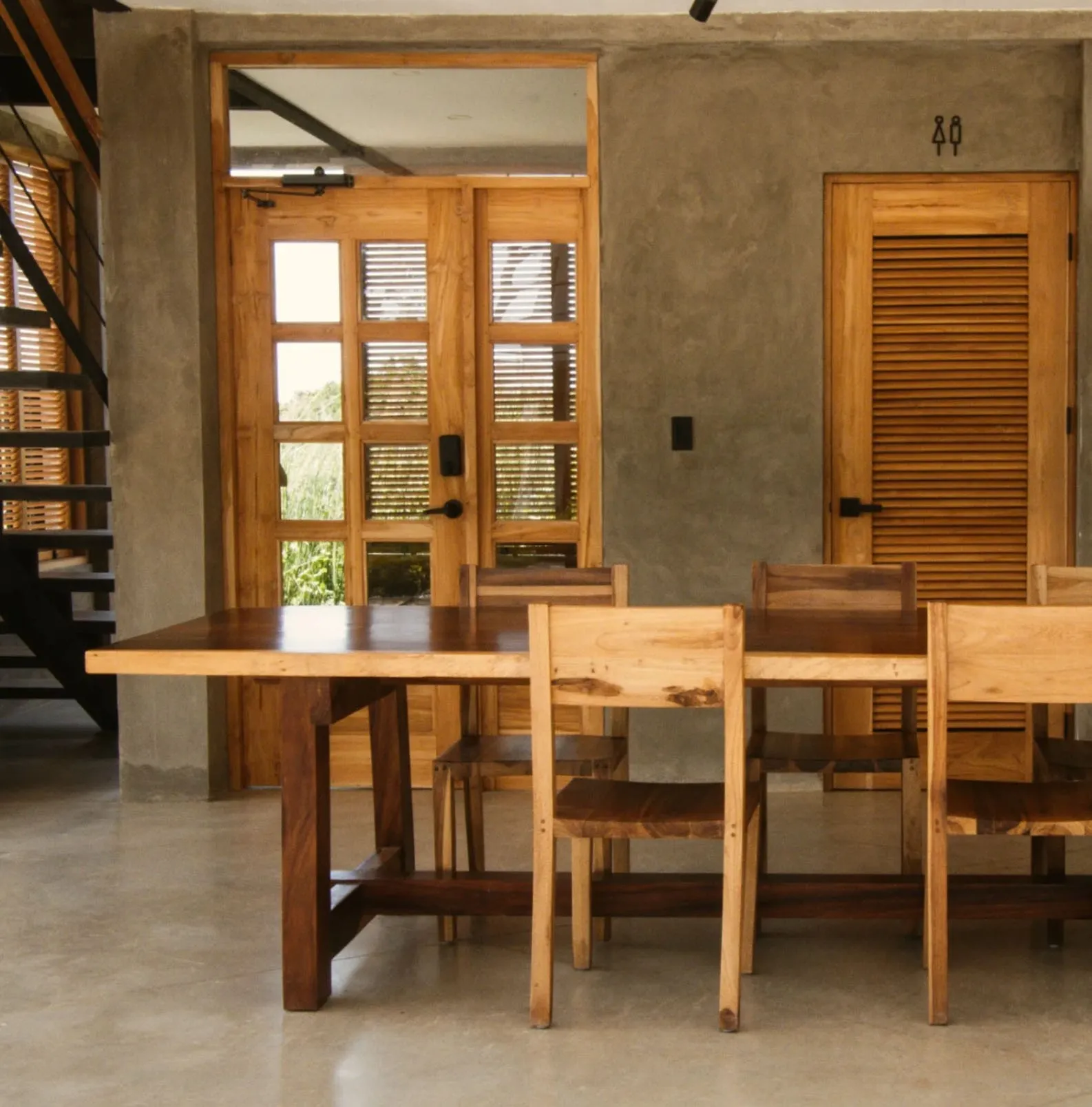 Waves and Wifi surf lodge by Costa Architecture, Popoyo Nicaragua —dining room