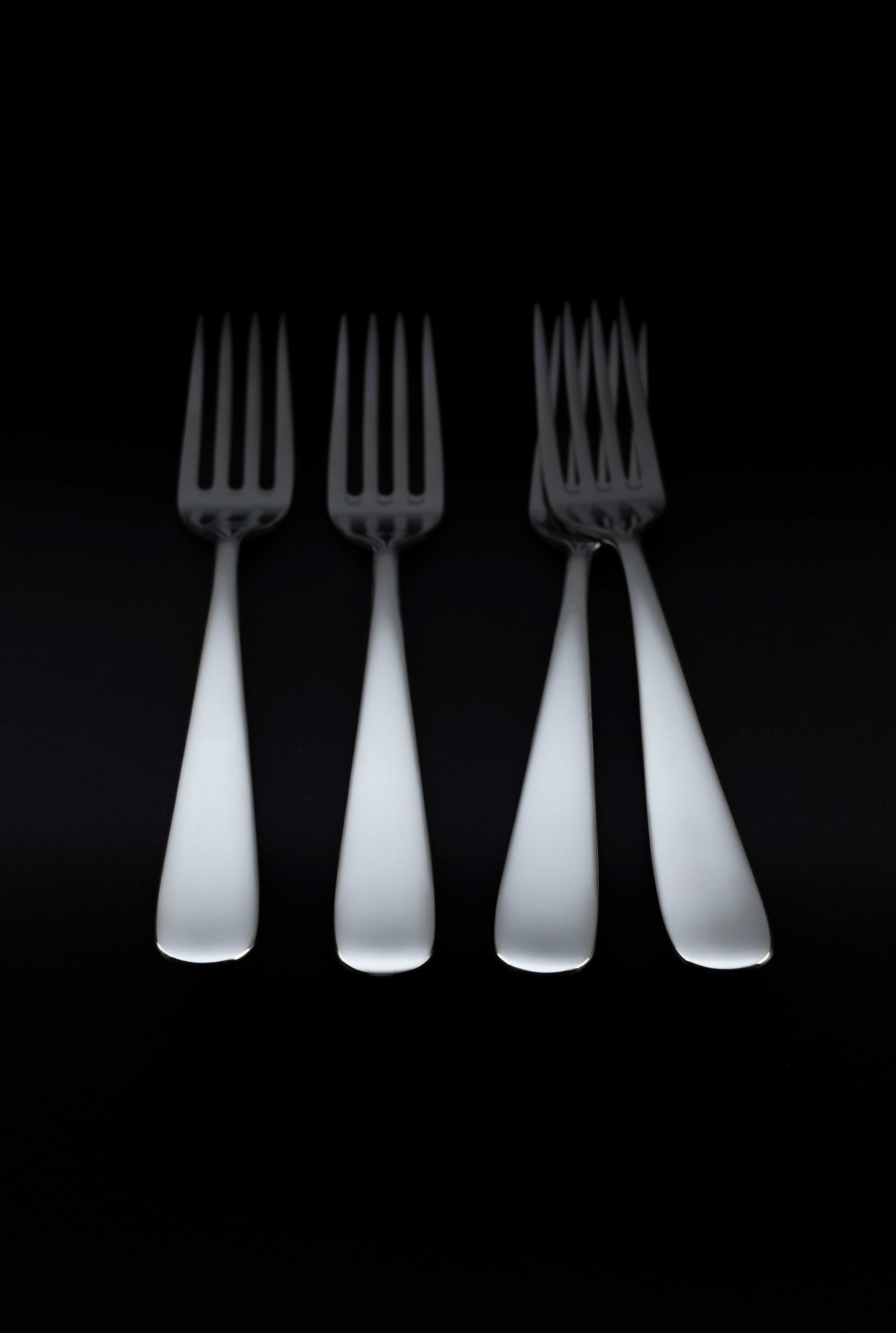 Photo of 4 forks