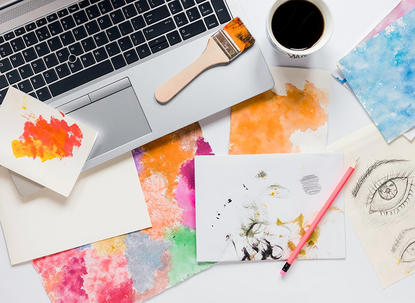 Laptop artist painting tools