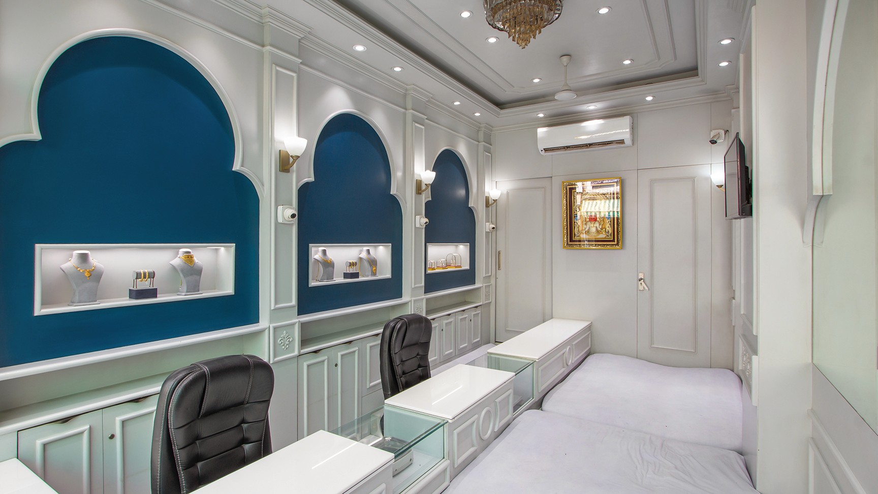 Image of Minimalist interior