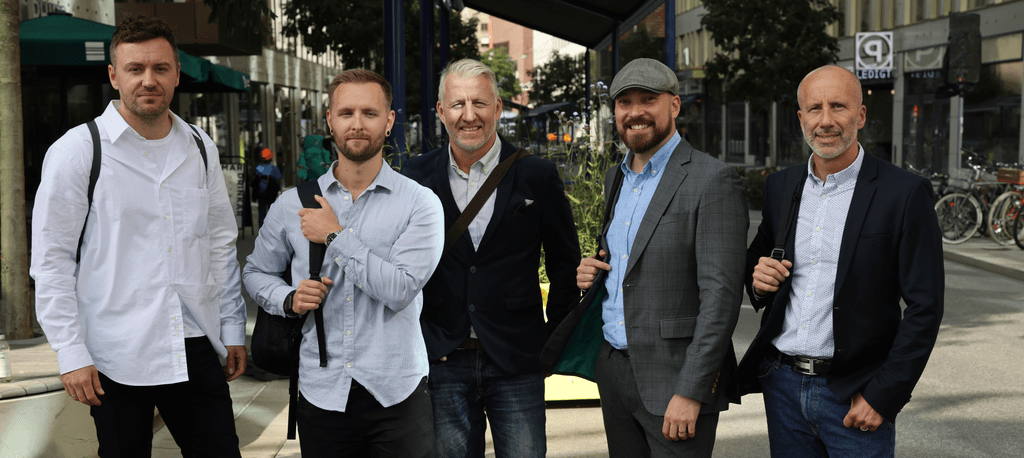 WADE group personer