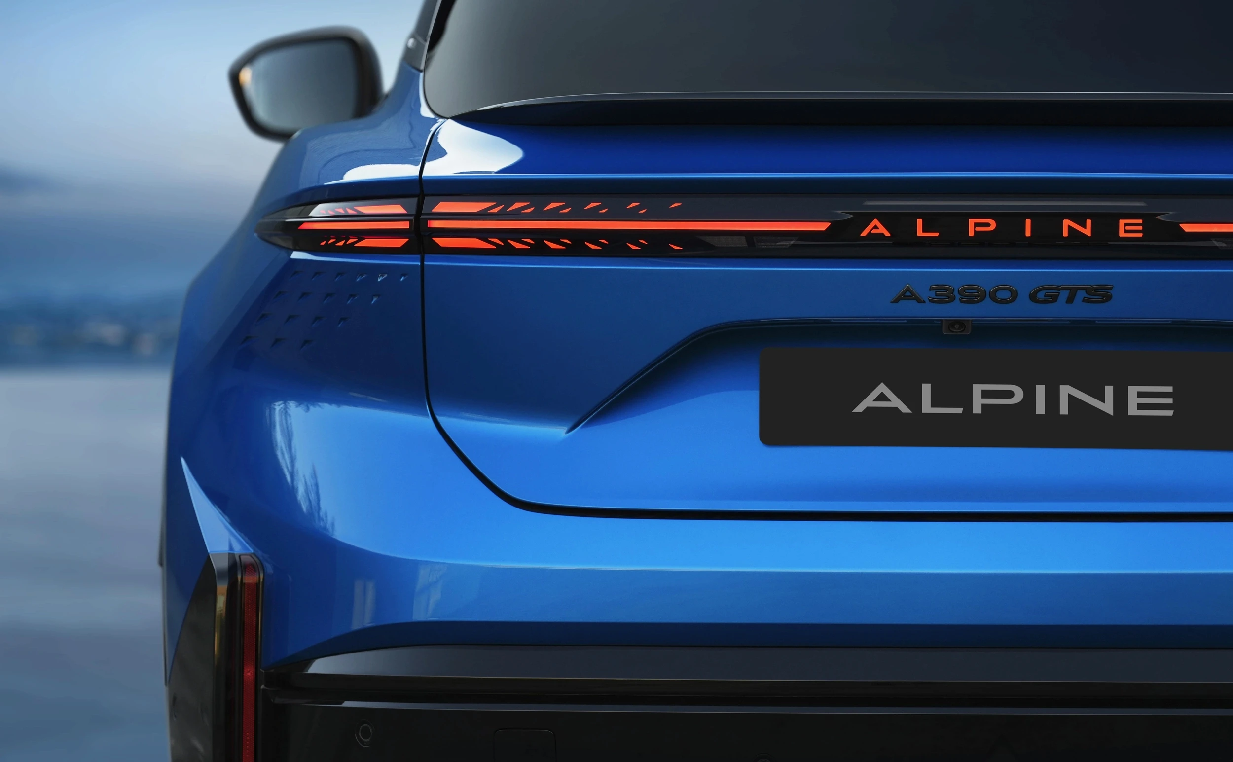 alpine a390 tail light detail design