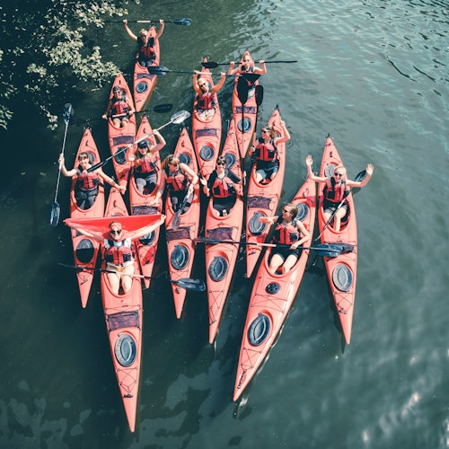 团队划艇活动