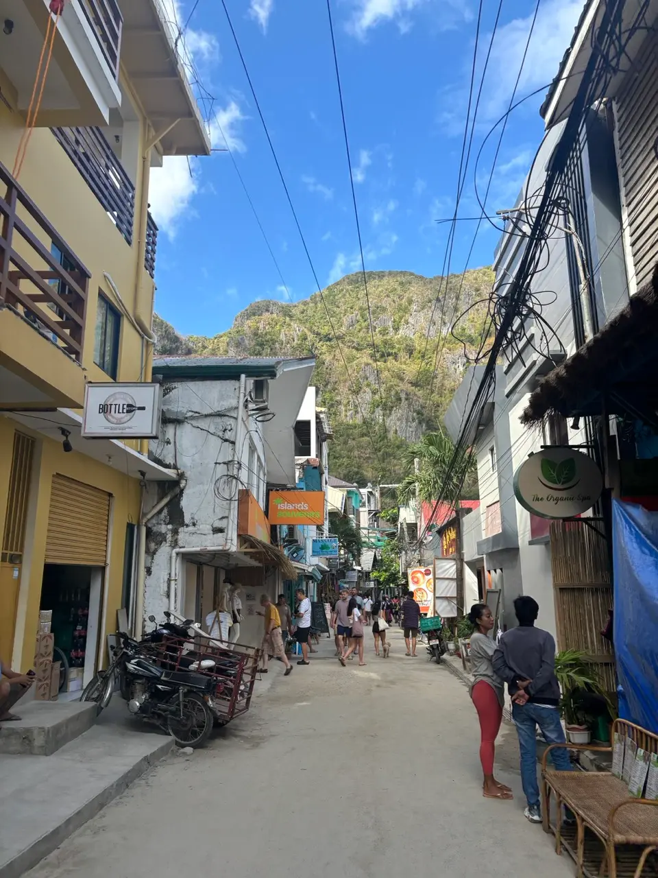 Straatje in het centrum van el nido