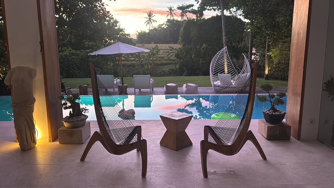 10-bedroom luxury villa by the river in Pererenan