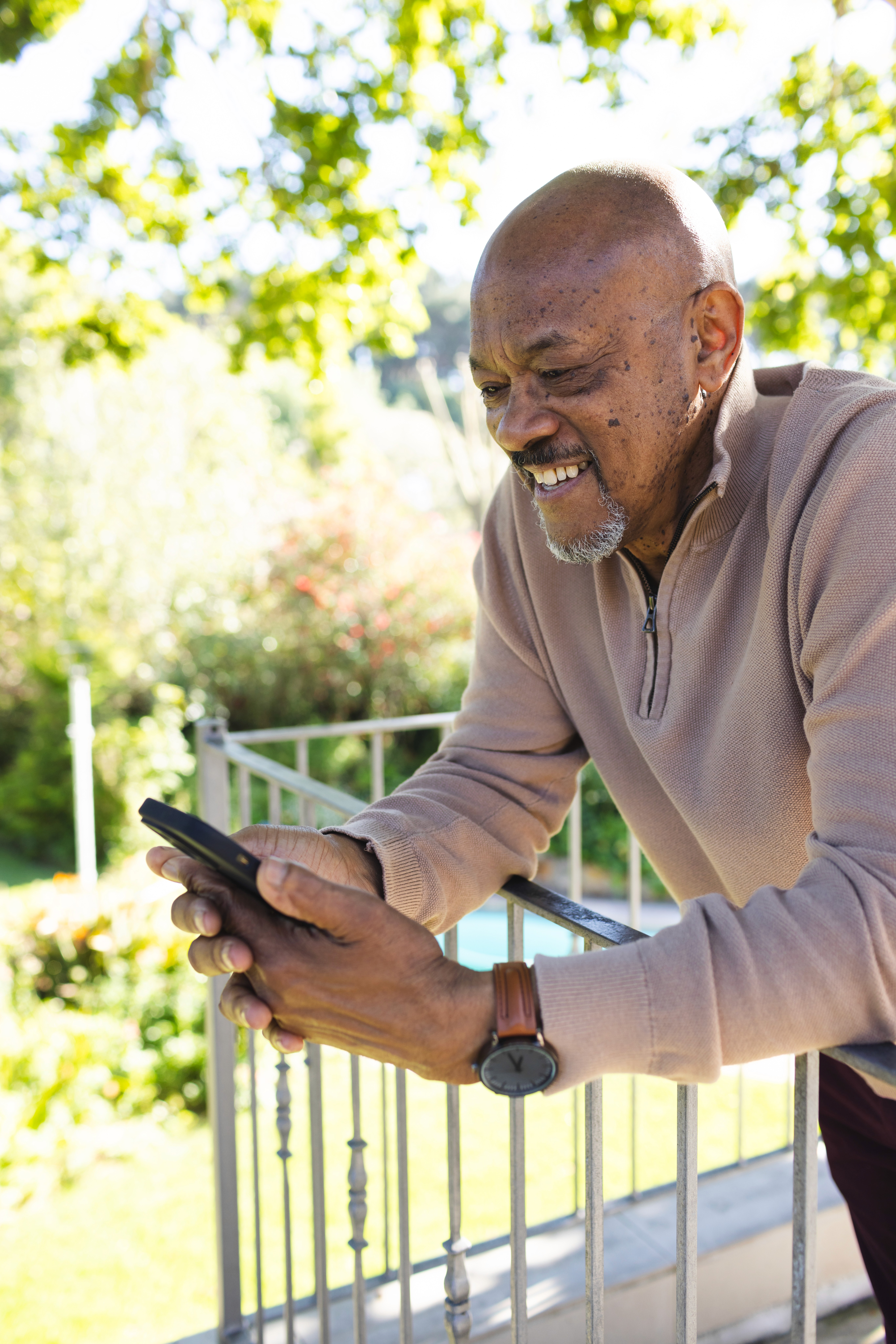 A girl works at a laptop from home