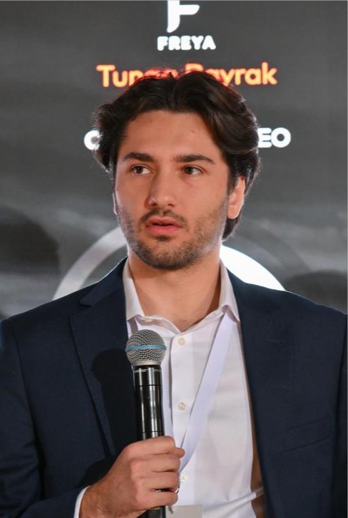 Tunga Bayrak