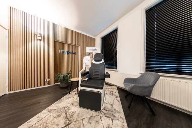 Woman in a boxing class