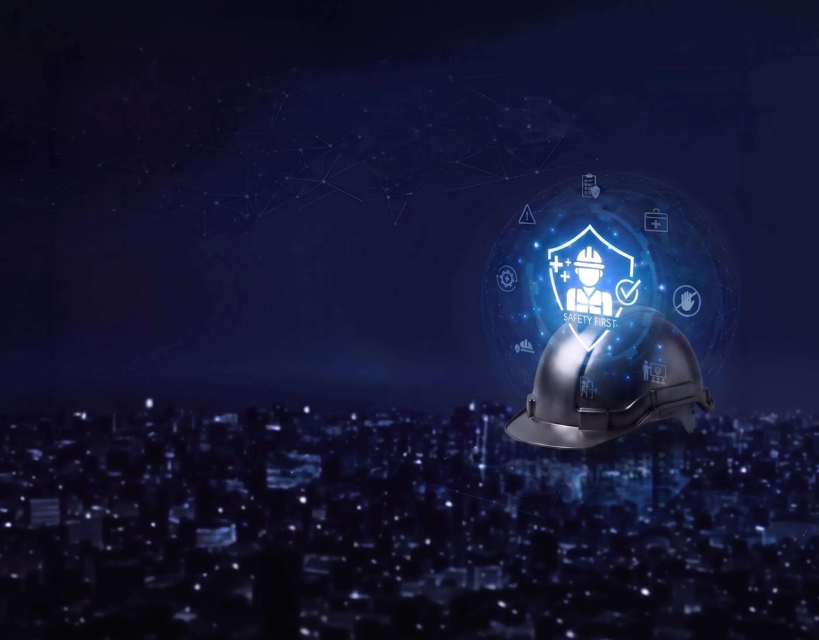 도시 야경 위에 안전모와 SAFETY FIRST 홀로그램이 떠 있는 AI 안전관리 솔루션 플랜투두 대표 이미지