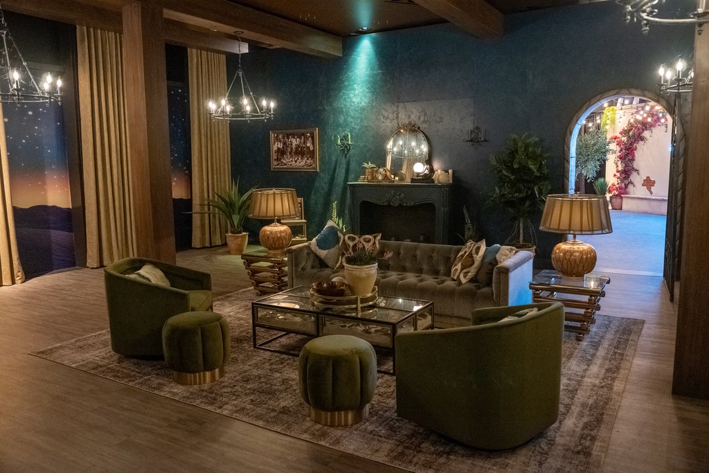 Hotel California lobby