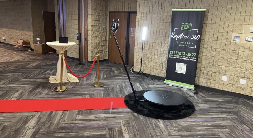 Red carpet walk to 360 photo booth