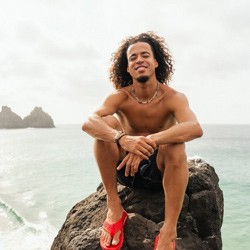 Lennon Santos