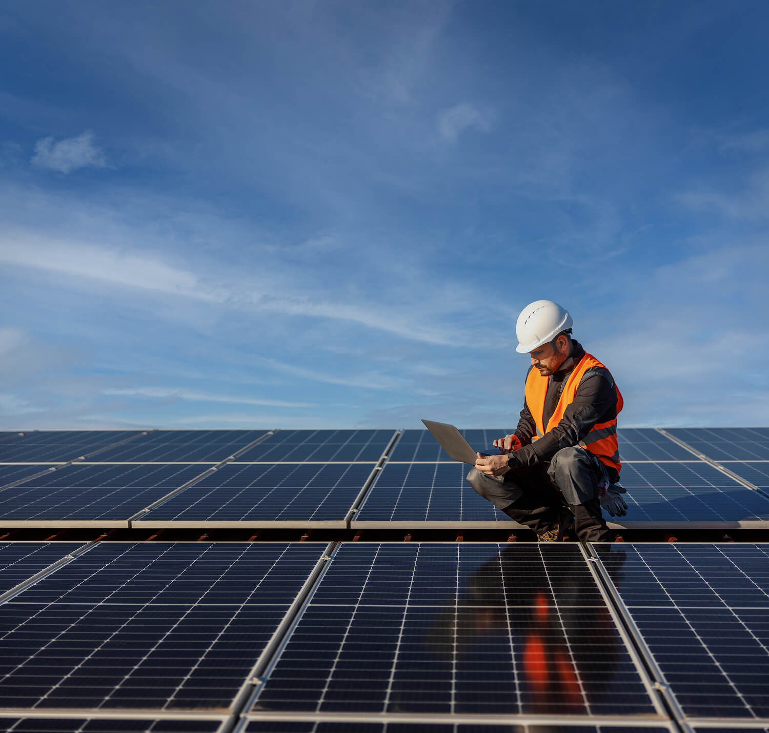 toiture avec panneaux photovoltaïques