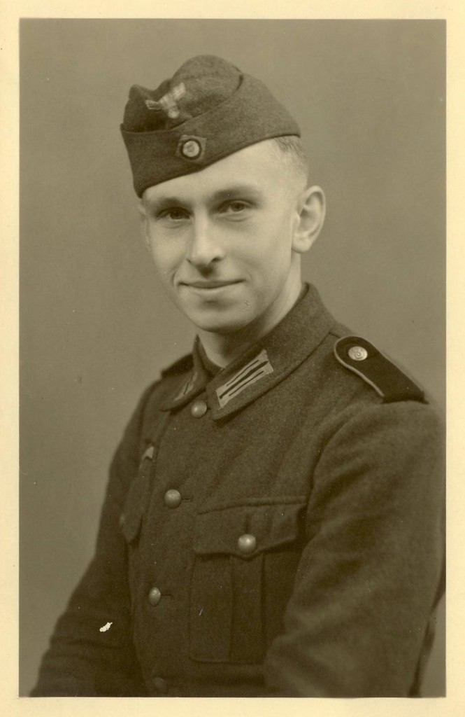 Heinrich Germer portrætteret 19 år gammel af den lokale fotograf i Ulfborg