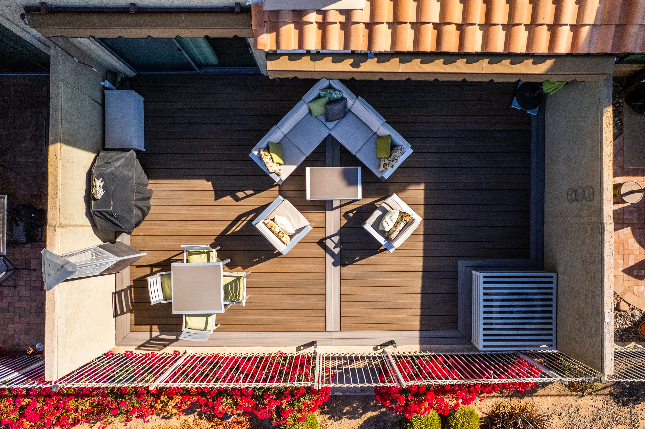 HBC Desks – An Outdoor Deck Escape with Trex Enhance decking