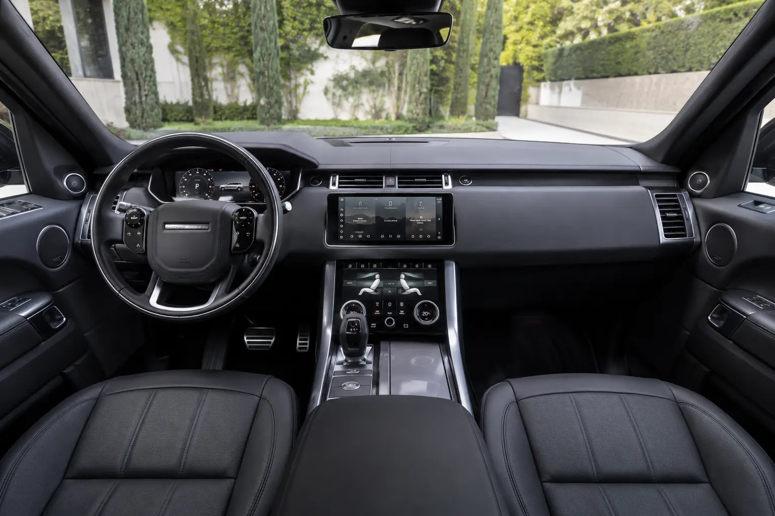 Clean interior of a Range Rover