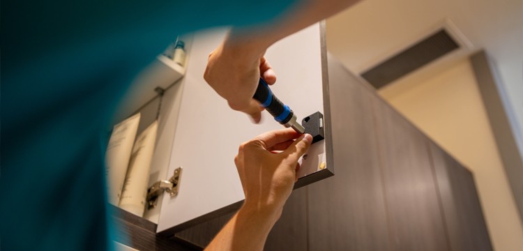 keywe locksmith installing a file cabinet lock