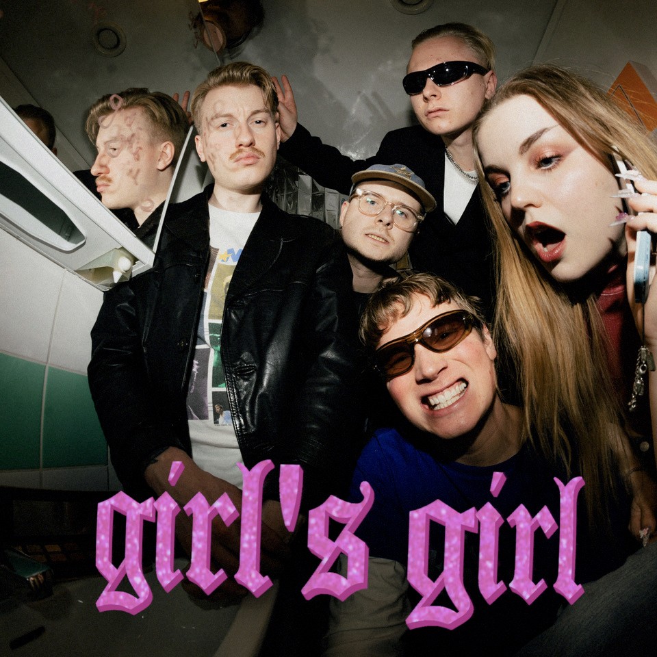 girl's_girl