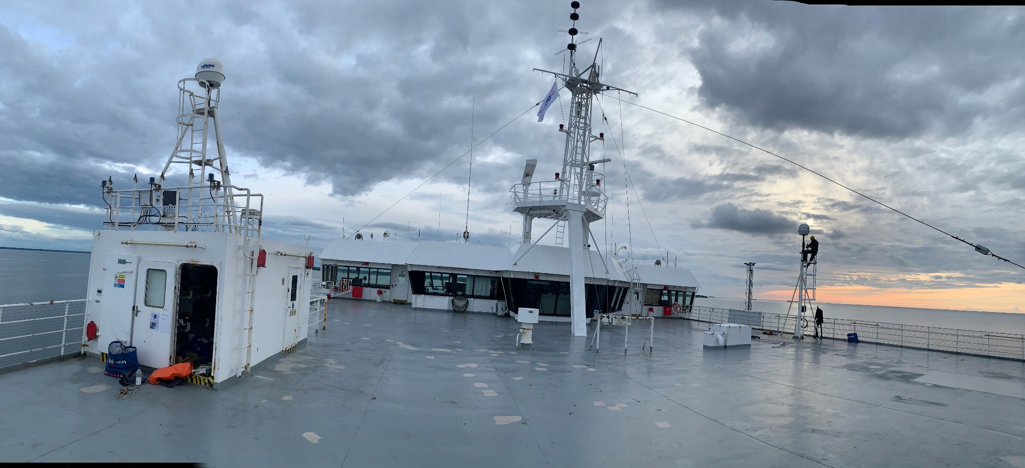 Marine communications installation