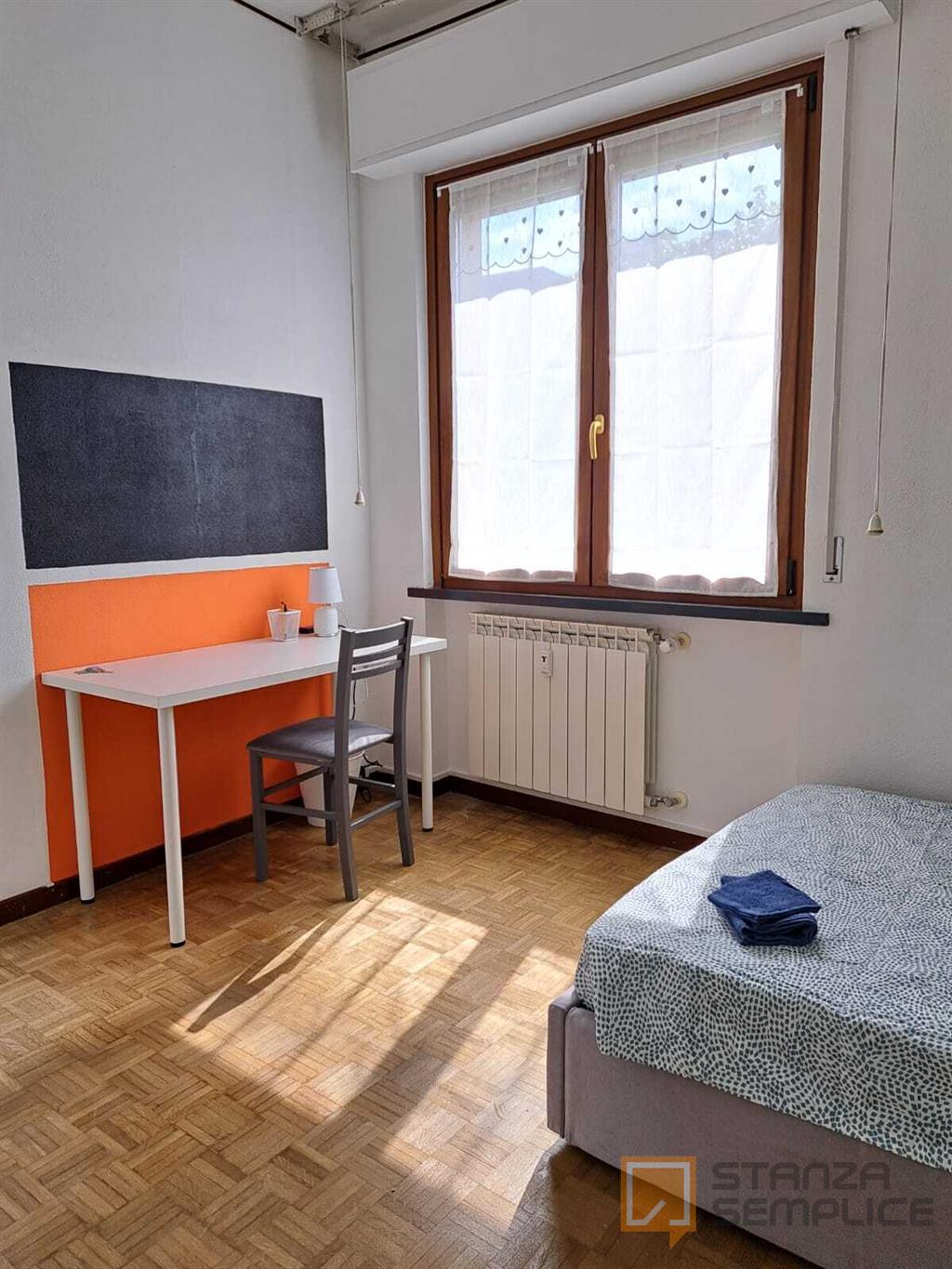 16 sqm room in Via MINORETTI, Genova