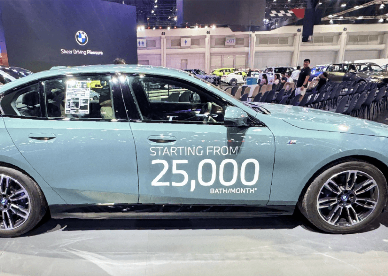 พิมพ์สติกเกอร์ติดรถ bmw