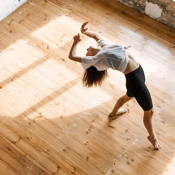 Coach explaining stuff to an athlete