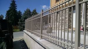 Fence showing a commercial installation