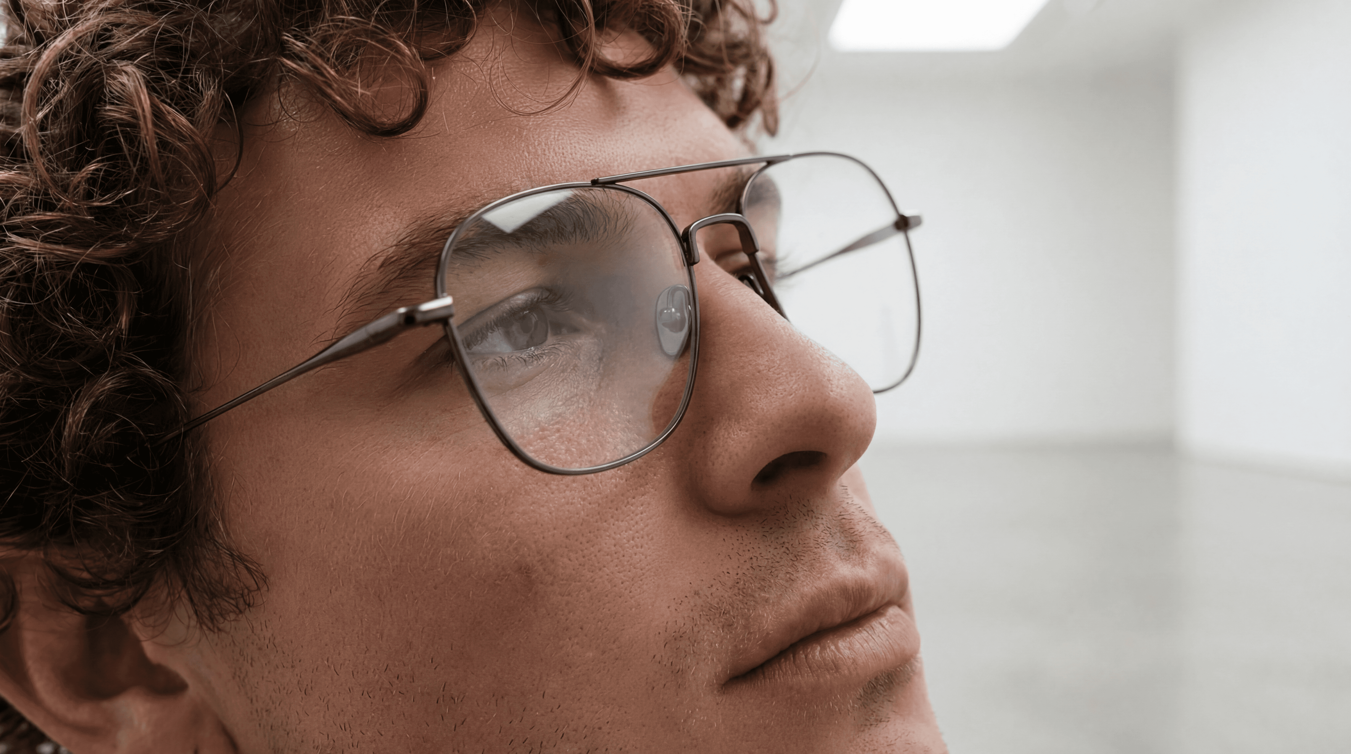 Editorial crop preserving frame geometry