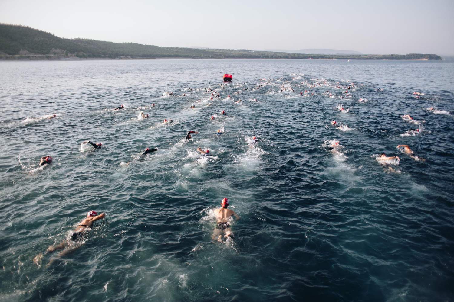 Przygotowanie amatora do triathlonu 70.3 – start pływacki w open water