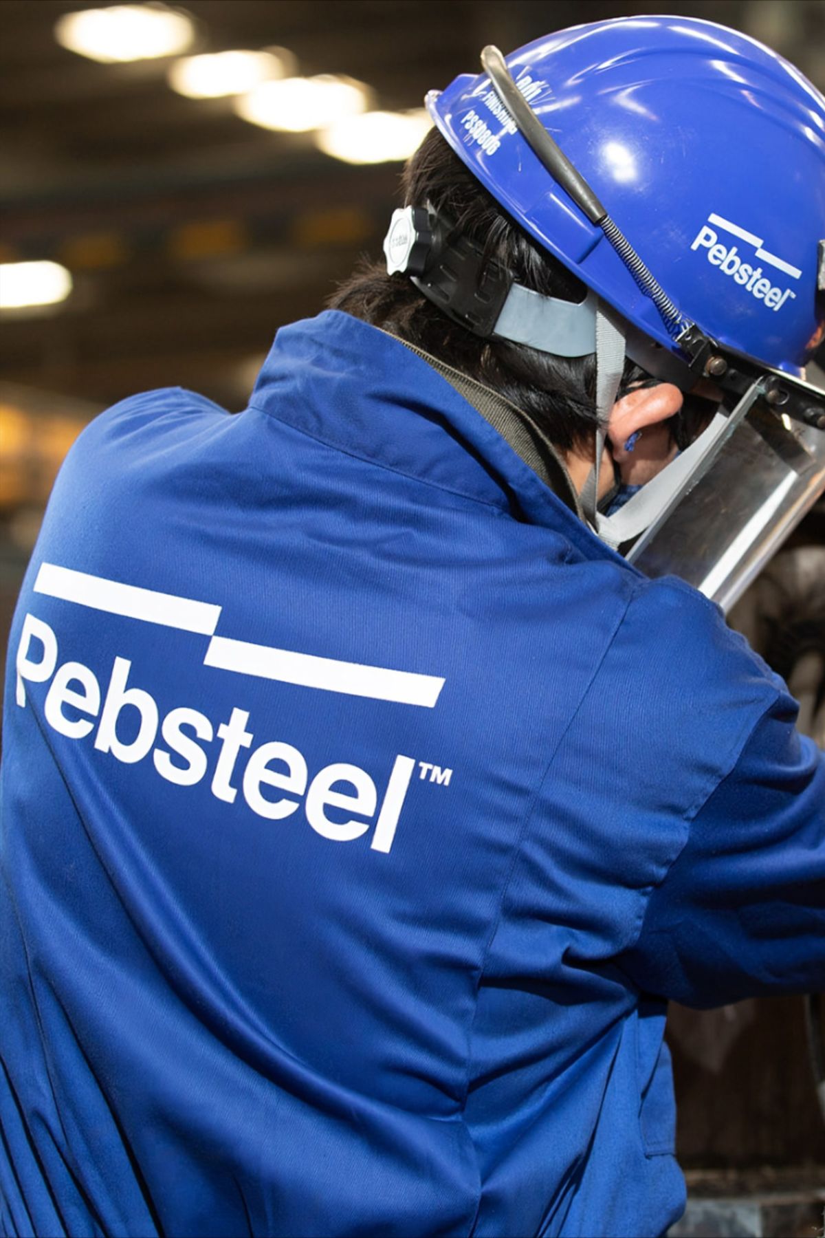 the back of a tradesmans uniform