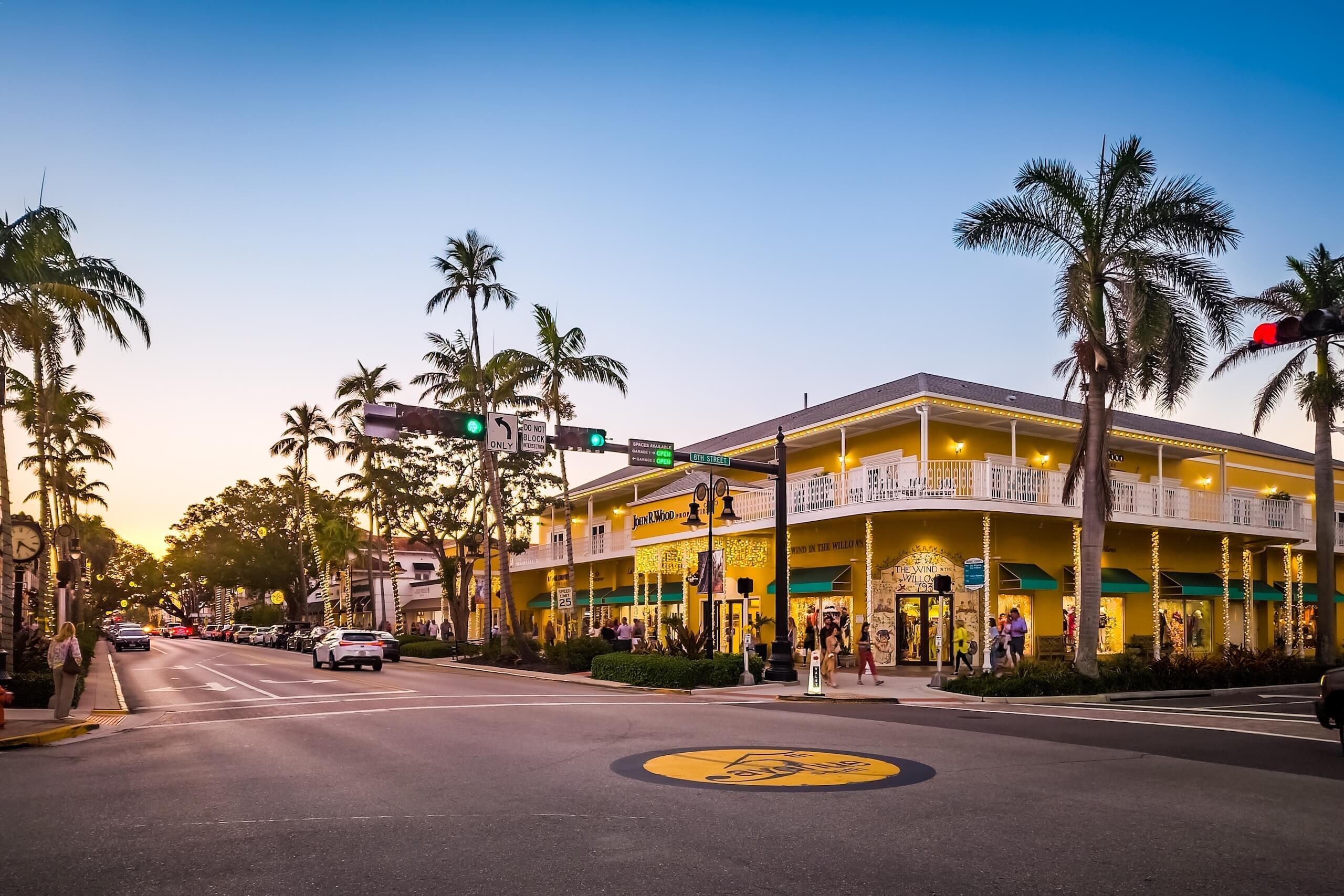 Street with shops in Naples, Florida