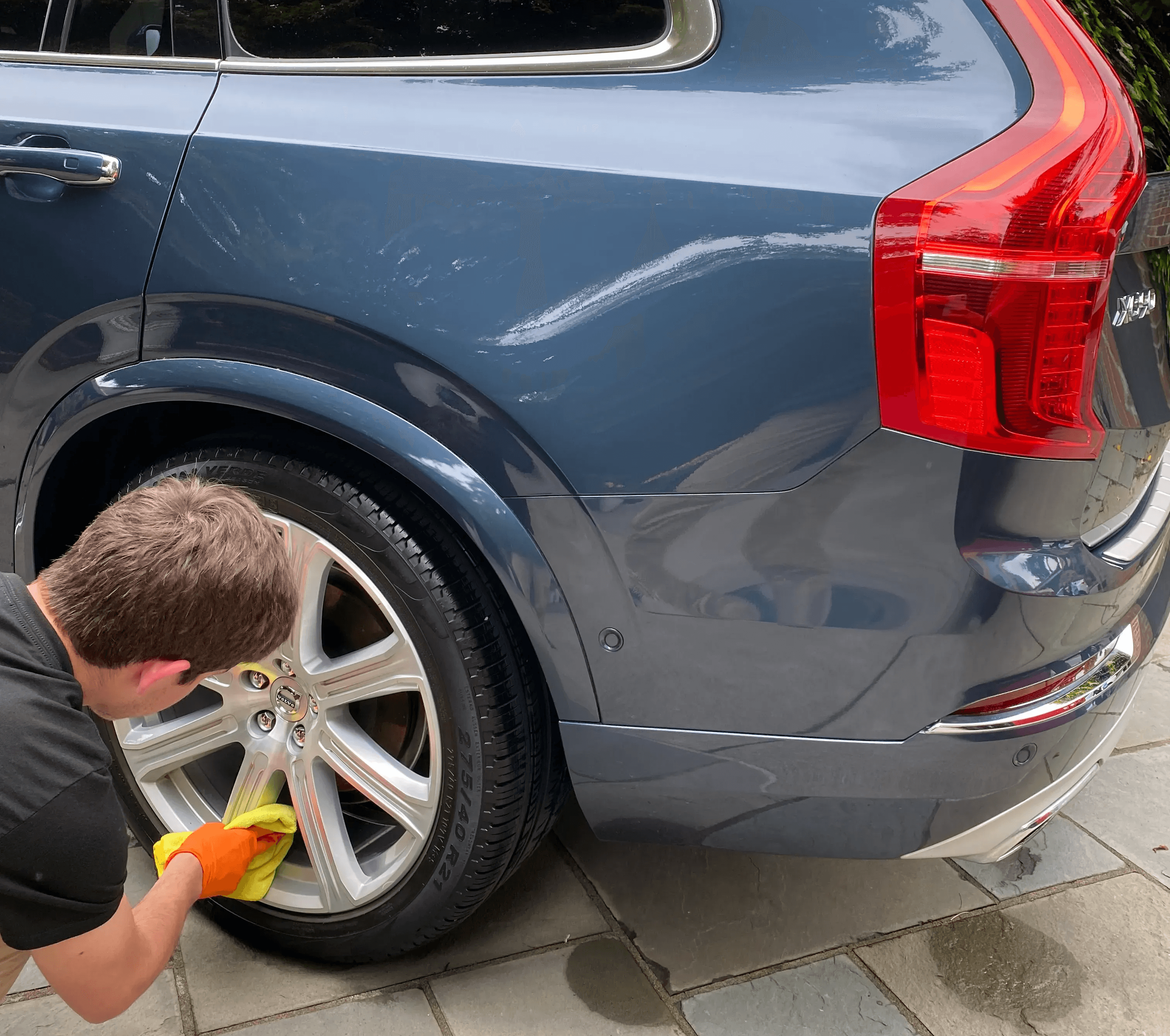 Car detailing service in Seattle