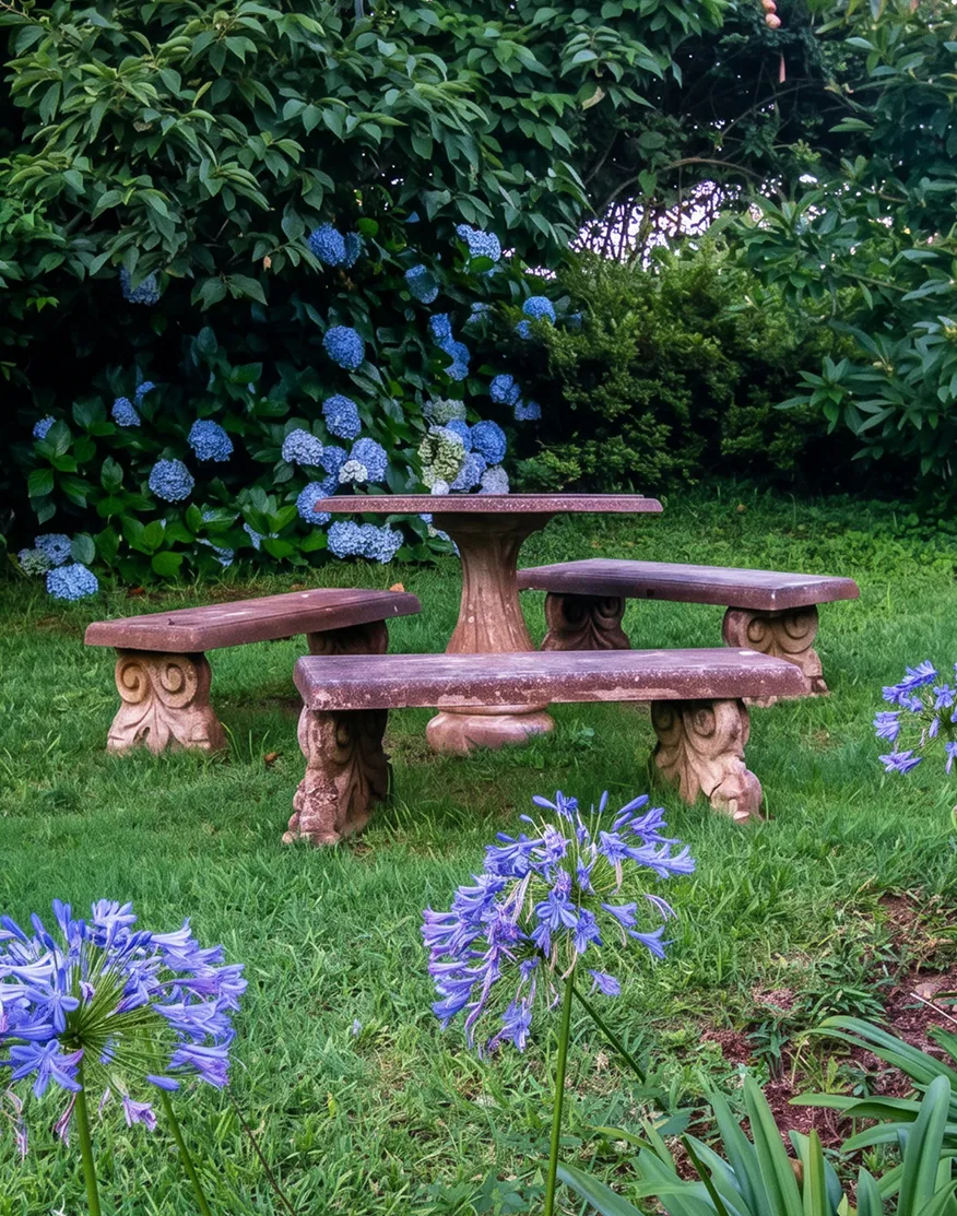 Kuhestan Gardens Bench