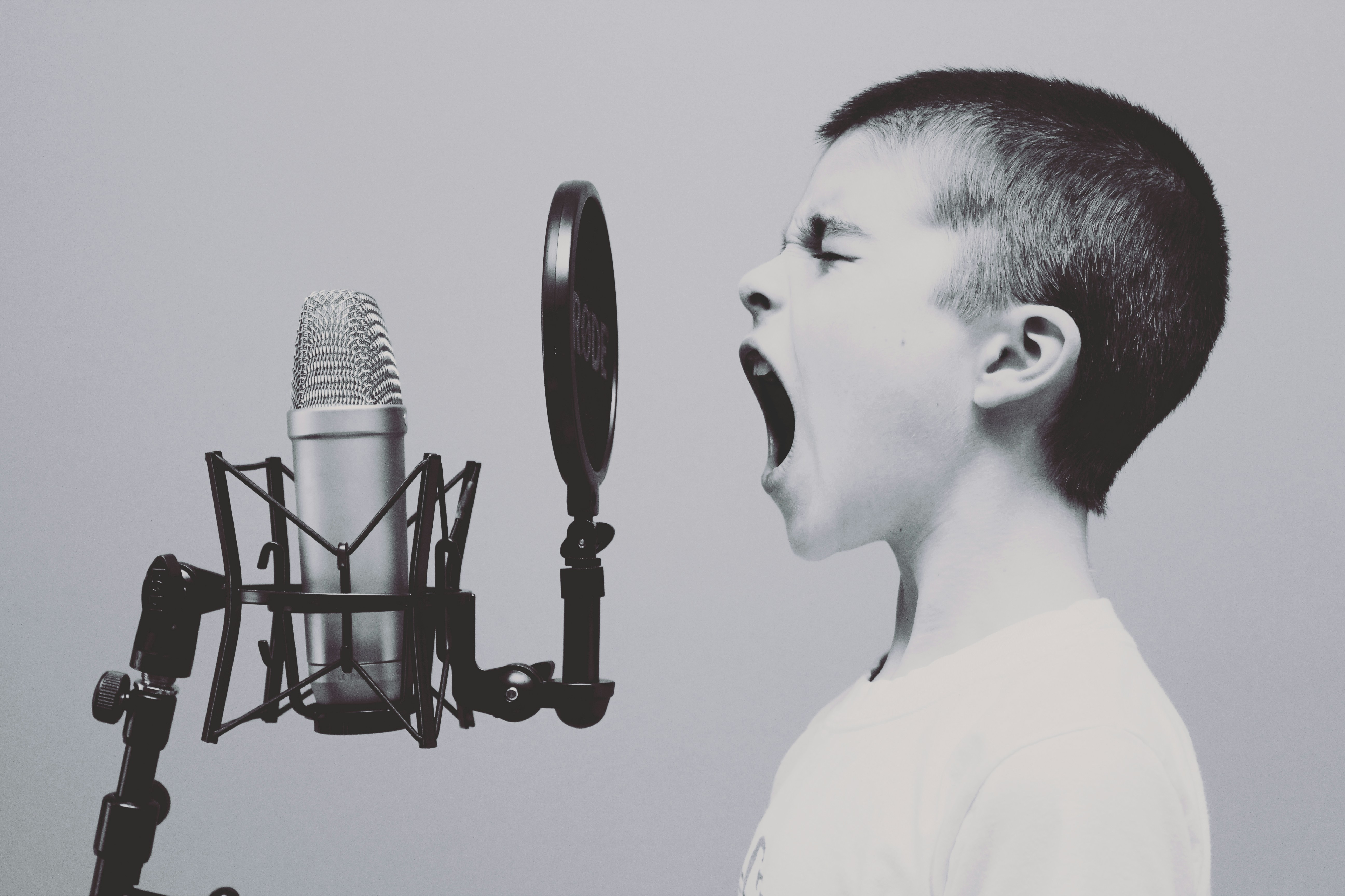 boy screaming in microphone - Free Music API For Android Developers