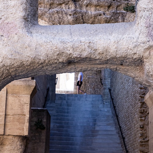 Go to the gallery to discover the alcoves of this majestic monument