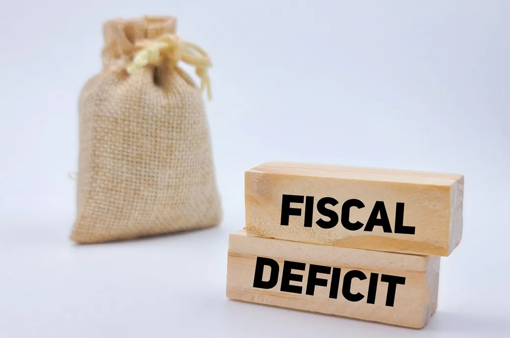 India fiscal deficit 2025, CGA report FY26, Indian economy 2025, government finances India, fiscal deficit trends, budget deficit FY26, Indian GDP 2025