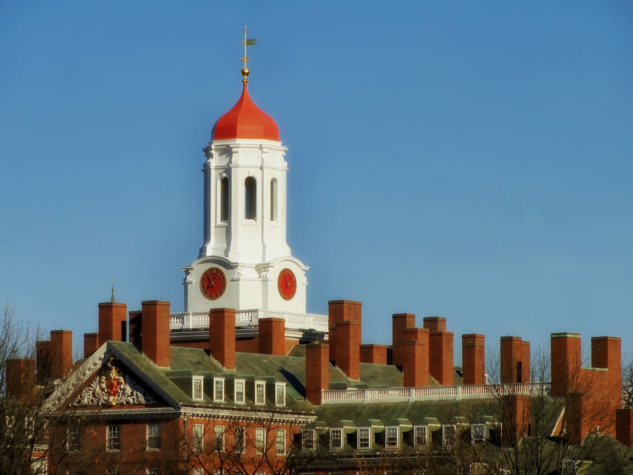  Iconic building representing a USA university.