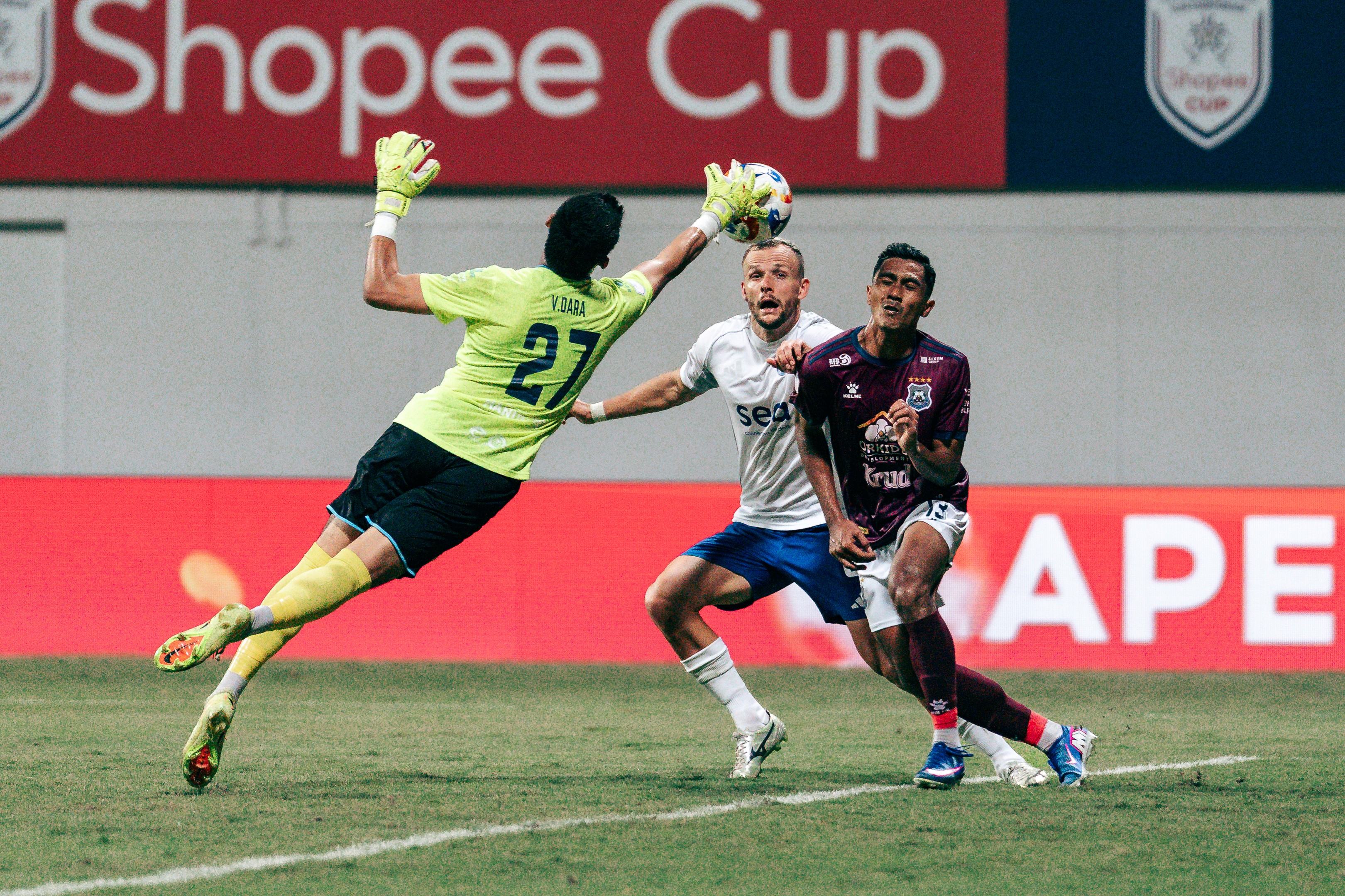 Vireak Dara attempts to save the ball in a match between Lion City Sailors and PKR Svay Rieng in the ASEAN Shopee Cup 2025/26 at Jalan Besar Stadium, 2025