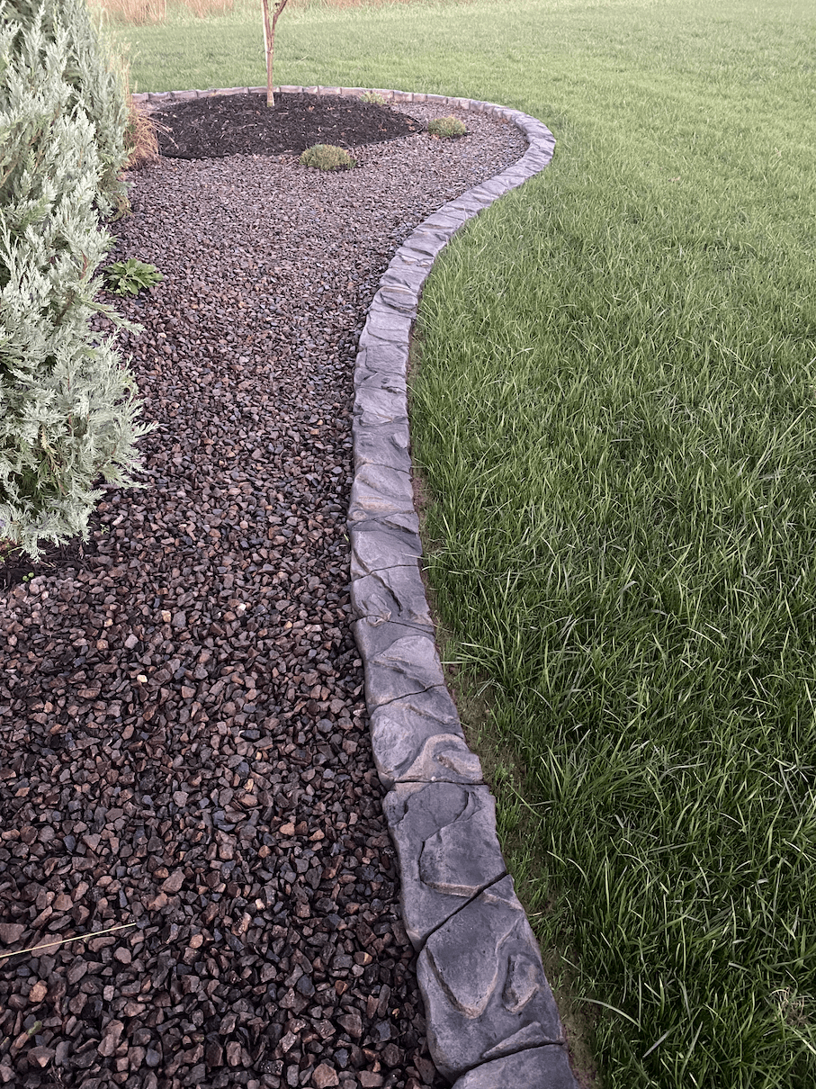 Illinois Central Curbing Concrete Landscape Edging