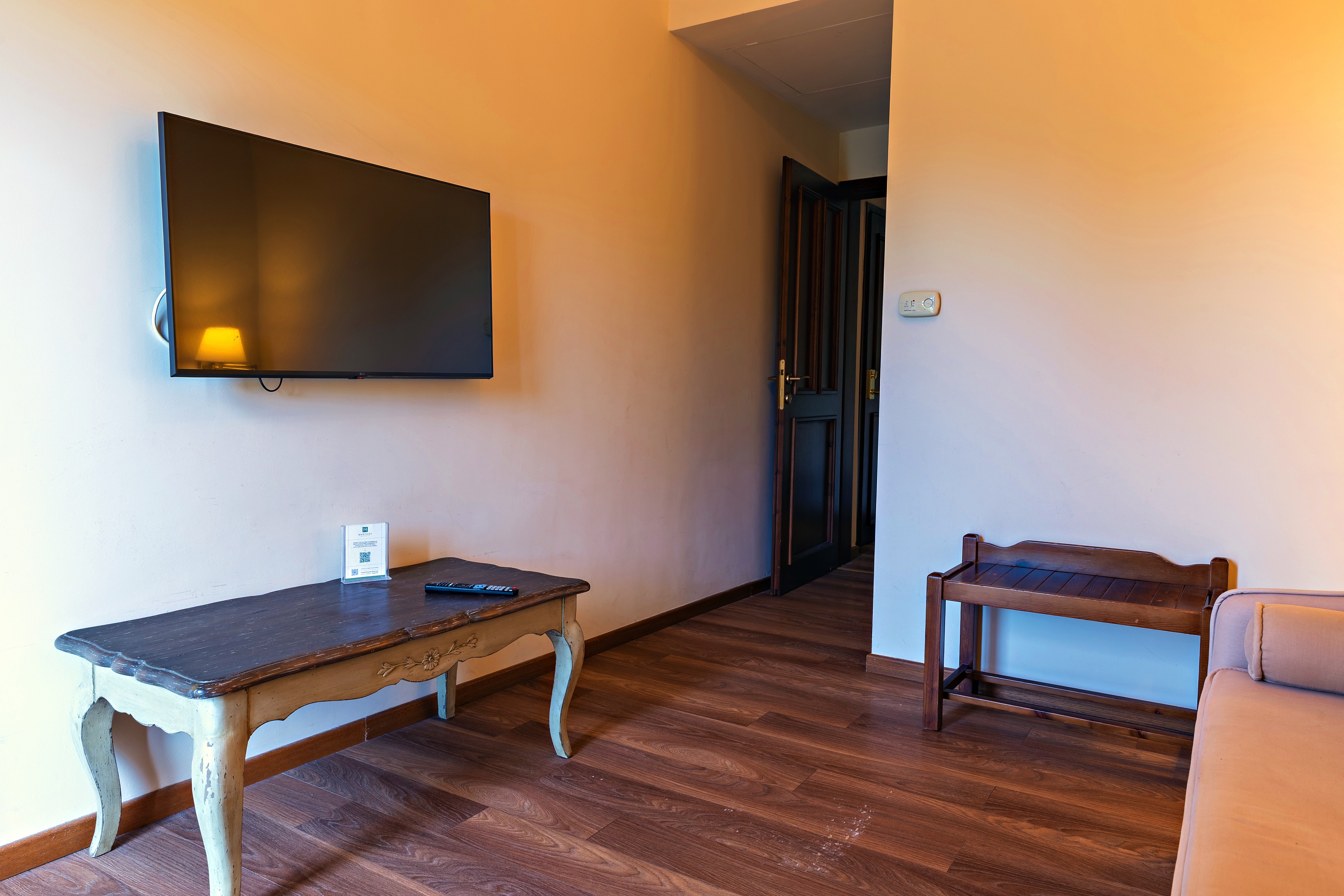 Room gallery image 7