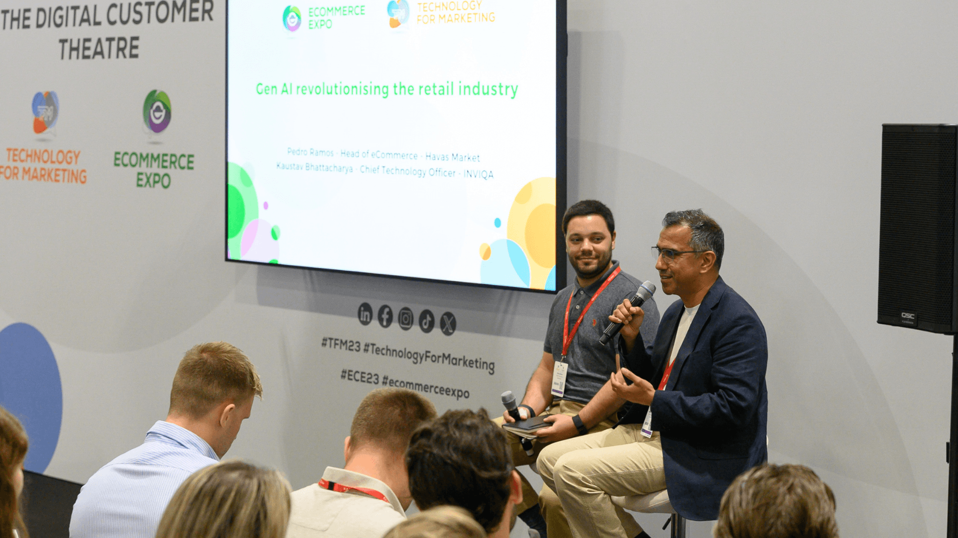 Kaustav Bhattacharya talks to a room full of people about AI at Ecommerce Expo